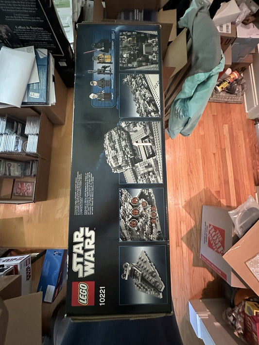 LEGO Star Wars 10221 SUPER STAR DESTROYER Brand New In Box (3,152 Pieces)